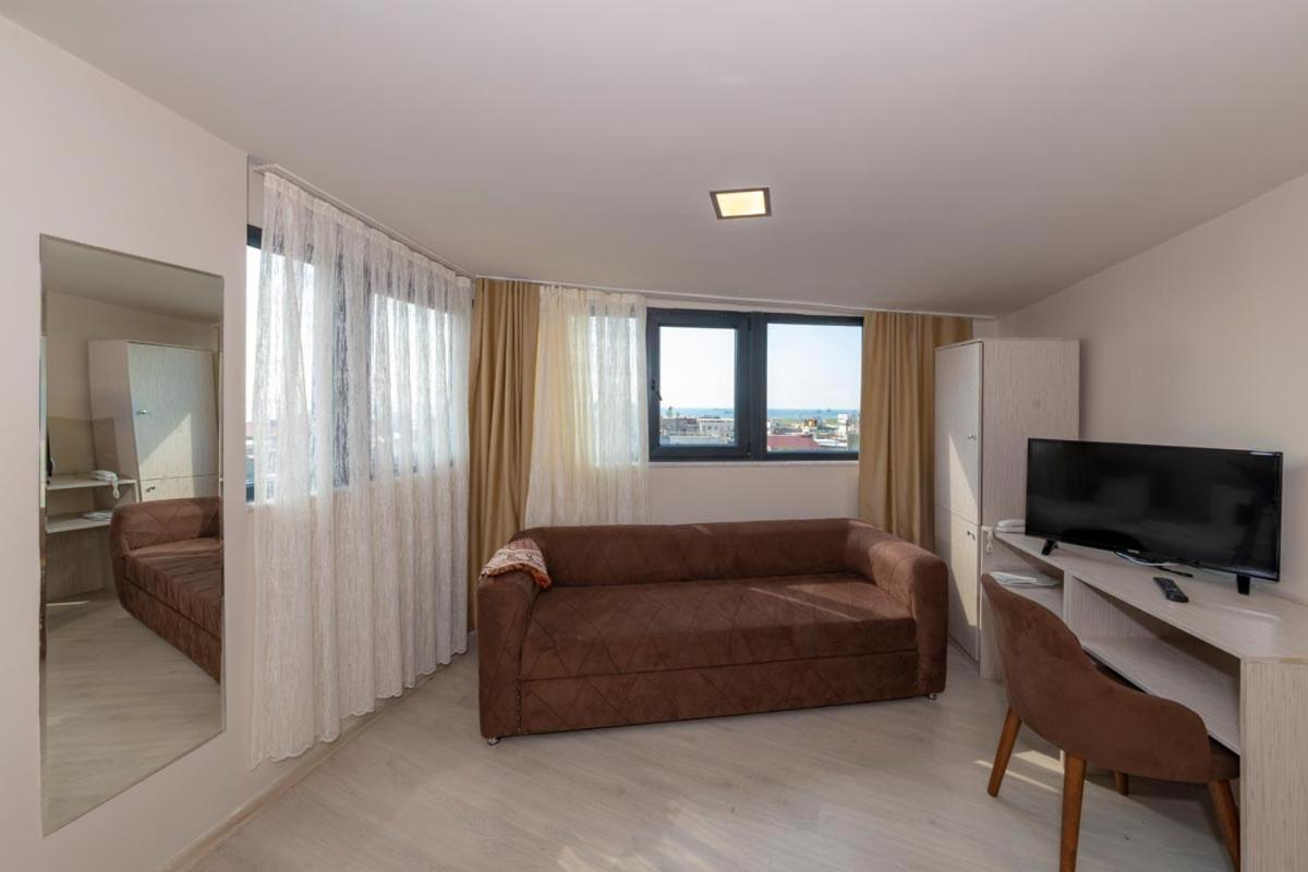 Grand Ahi Hotel Истанбул Екстериор снимка