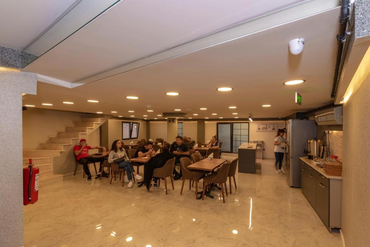 Grand Ahi Hotel Истанбул Екстериор снимка