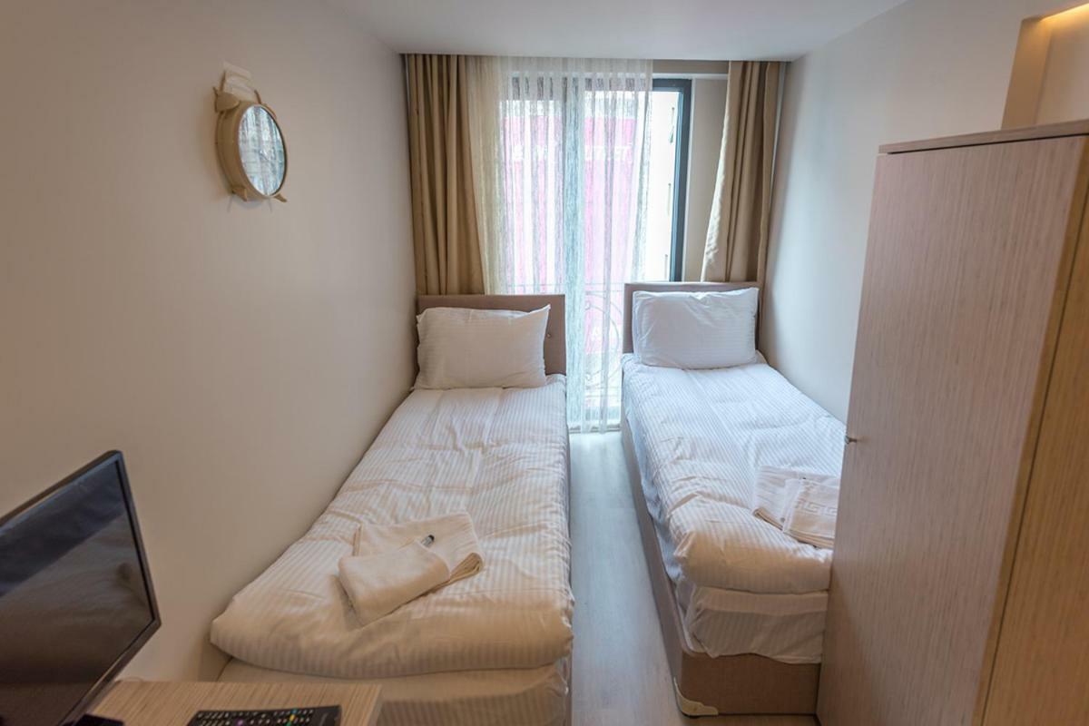 Grand Ahi Hotel Истанбул Екстериор снимка