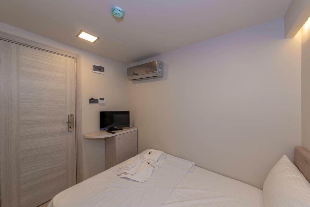 Grand Ahi Hotel Истанбул Екстериор снимка