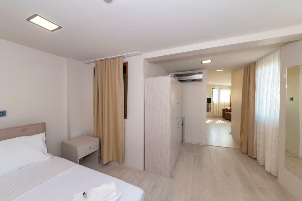 Grand Ahi Hotel Истанбул Екстериор снимка